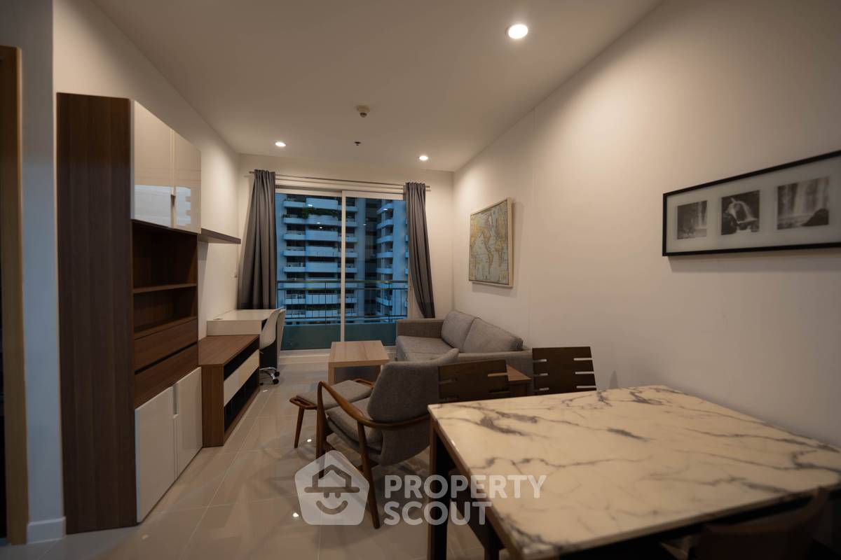 picture 16th-Floor 1-BR At Circle Condominium Near MRT Phetchaburi (ID 3155941) - 8/25