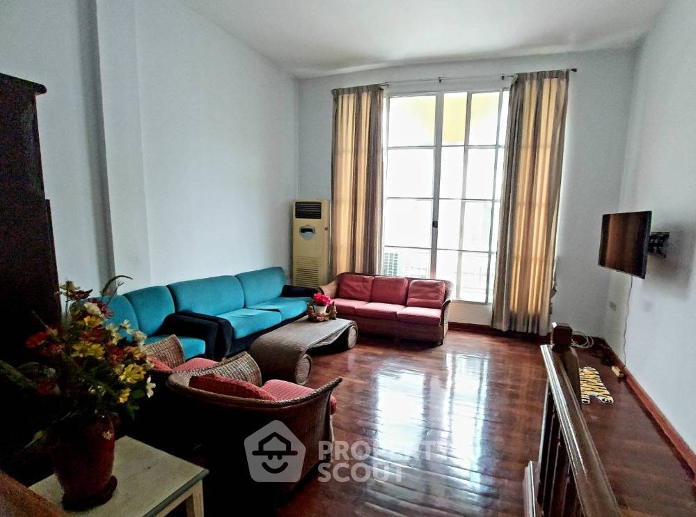 รูป ทาวน์เฮาส์ 3 ห้องนอน 263 ตร.ม. Baan Klang Muang The Paris Rama 9-Ramkamhaeng ARL หัวหมาก (ID 1417160) - รูปที่ 2/16