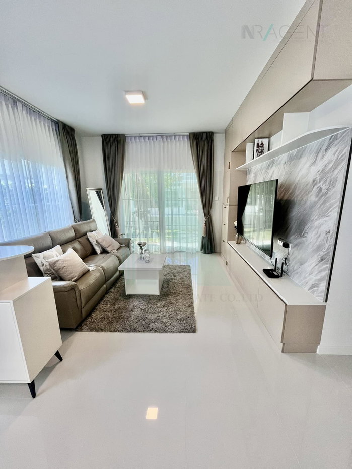 รูป ให้เช่าบ้านเดี่ยว 2 ชั้น วิลลาจจิโอ 2 ศรีนครินทร์-บางนา 3 ห้องนอน 3 ห้องน้ำ - รูปที่ 2/8