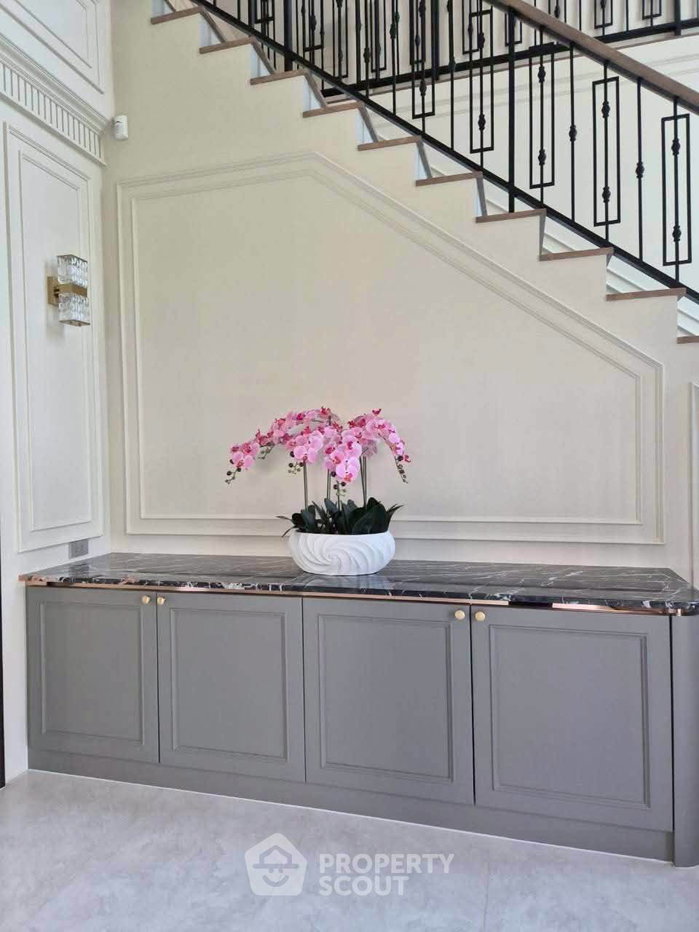 picture Pet-Friendly 4-BR 450 Sqm At The Next 1 Ruamchok (ID 3156835) - 7/25