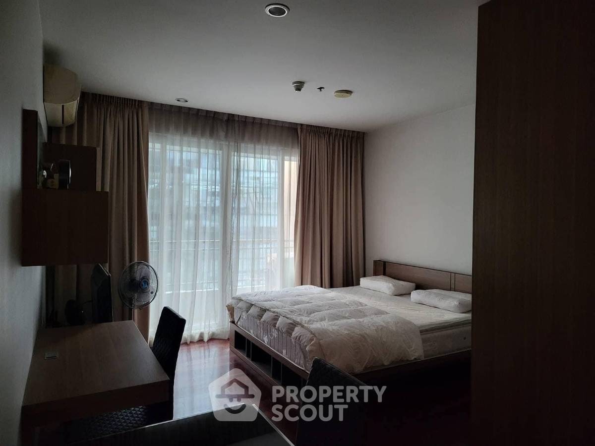 picture Pet-Friendly 26th-Floor 1-BR Circle Condominium Near MRT Phetchaburi (ID 1709378) - 2/14