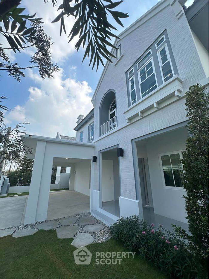 รูป บ้าน 4 ห้องนอน ขนาด 300 ตร.ม. ทำเลบางแก้ว (ID 1927000) - รูปที่ 9/37