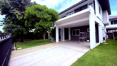 Houses for rent เทสโก้โลตัส บางพลี : For Rent Detached house Mantana Bangna km7 GH554