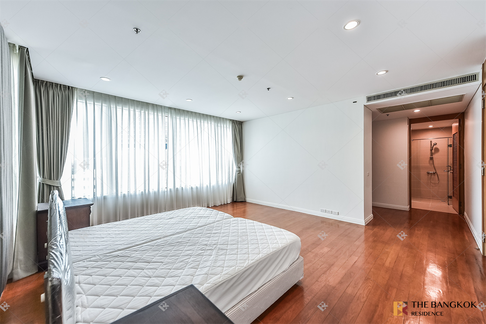The Privilege of Luxury in an Economic Hub Location The Royal Saladaeng near BTS Sala Daeng