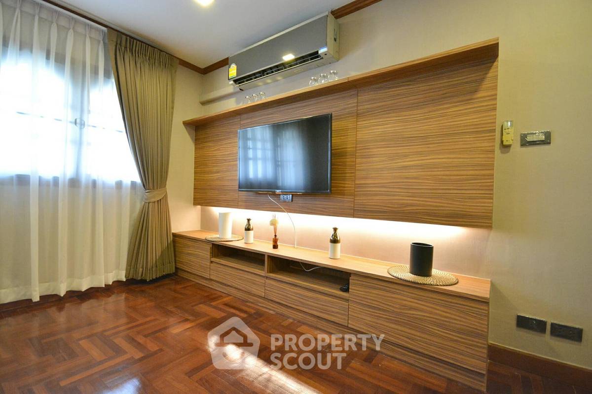 picture Great Value 1-BR At Thonglor Tower Condominium Near BTS Thong Lor (ID 944557) - 3/13