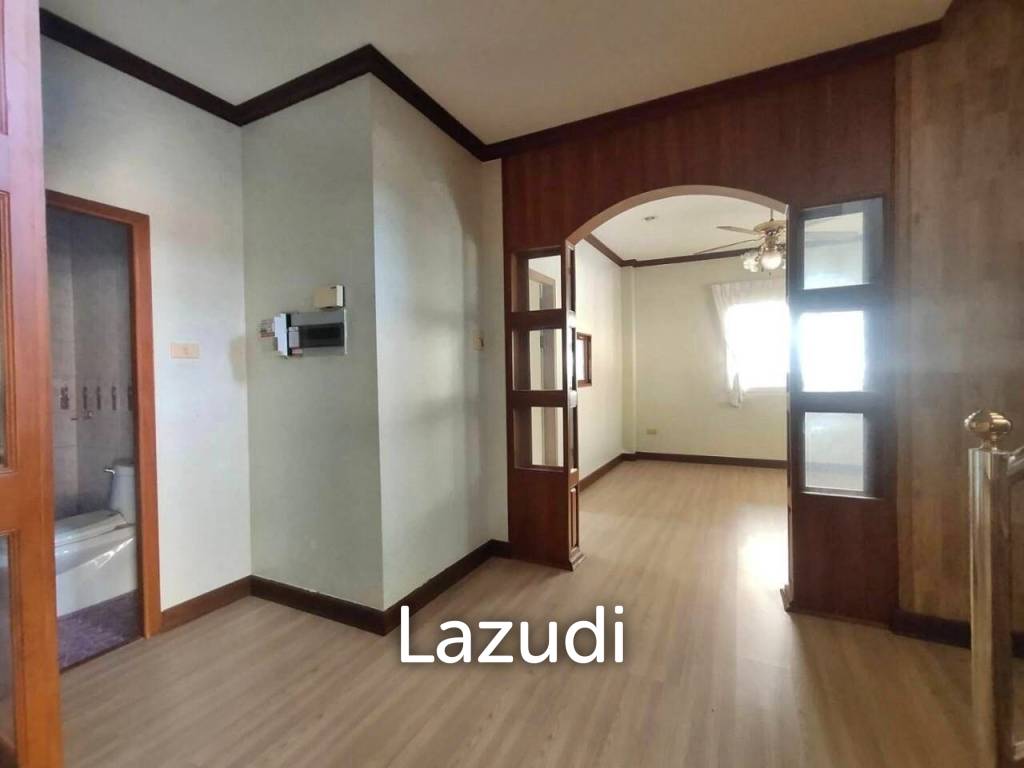 รูป ขายบ้าน 4 ห้องนอนไม่มีเฟอร์นิเจอร์ - รูปที่ 23/24