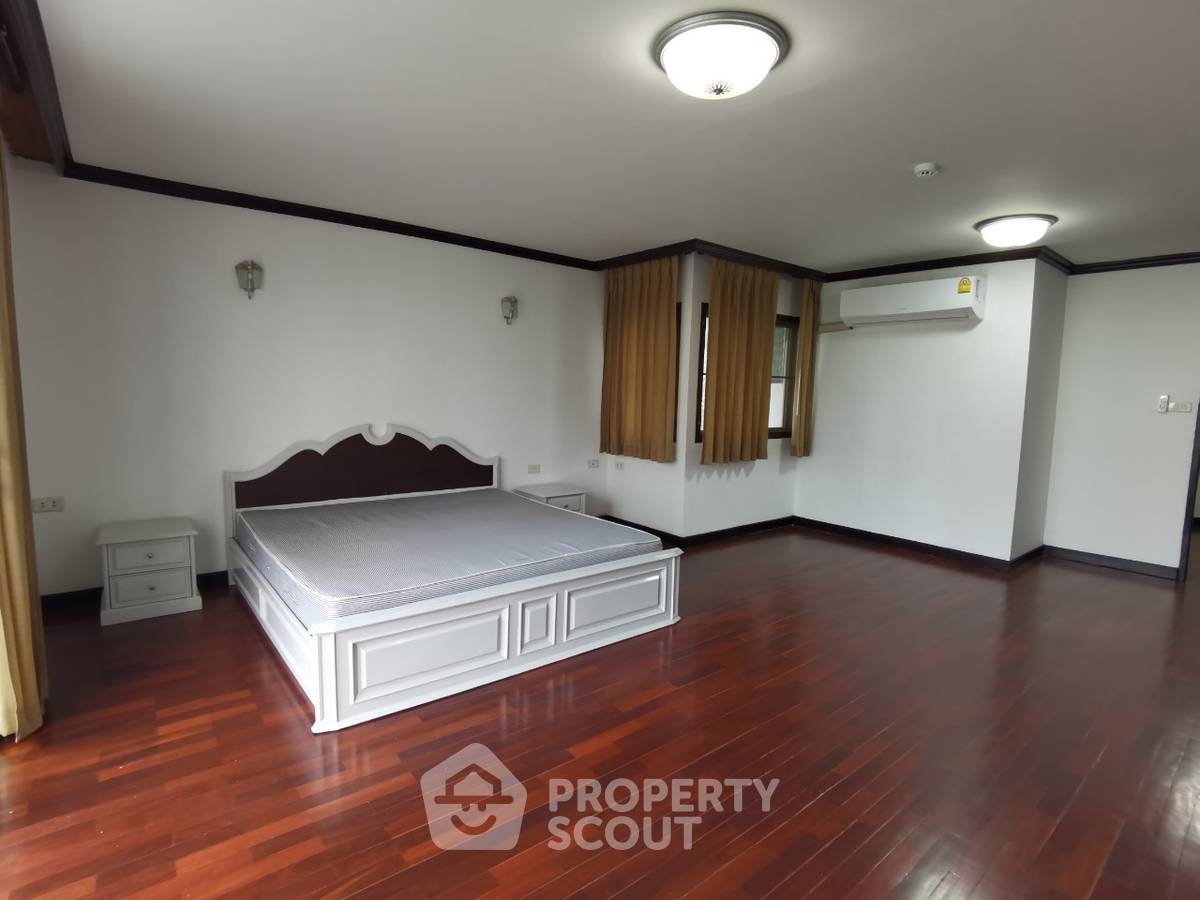 picture Pet-Friendly 3-BR 250 Sqm At Regent On The Park 1, BTS Phrom Phong (ID 514434) - 9/19