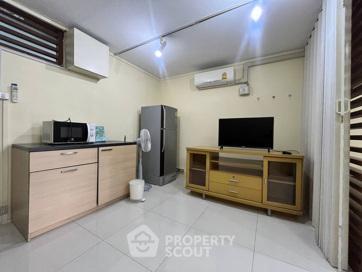 picture 100m To BTS Ratchathewi, 1-BR At Ratchathewi Tower Condominium (ID 1895045) - 3/5