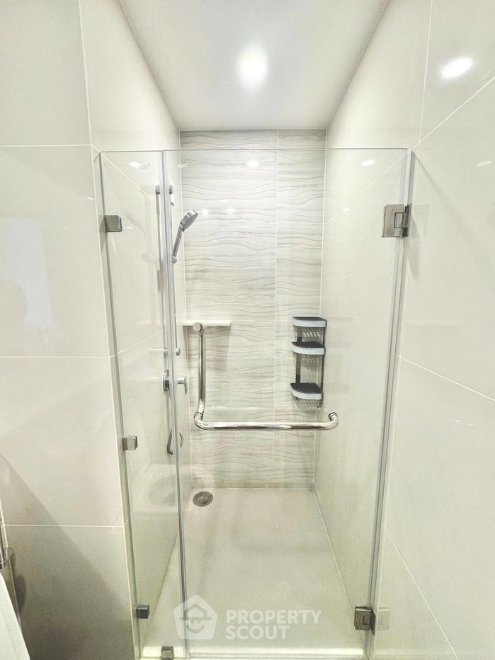 picture 1-BR At LIFE Rama 4 - Asoke Near MRT Queen Sirikit (ID 2253546) - 17/25