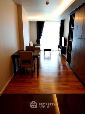 คอนโดให้เช่า : คอนโด 1 ห้องนอน Focus Ploenchit ห่าง BTS นานา 400 เมตร (ID 386865)