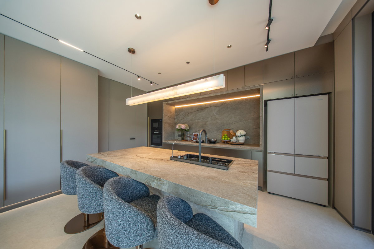 รูป ขายบ้านหรู Smart Home พัทยา 2 ชั้น 5 ห้องนอน พร้อมสระว่ายน้ำส่วนตัว เฟอร์นิเจอร์ครบ ทำเลศักยภาพ - รูปที่ 5/30