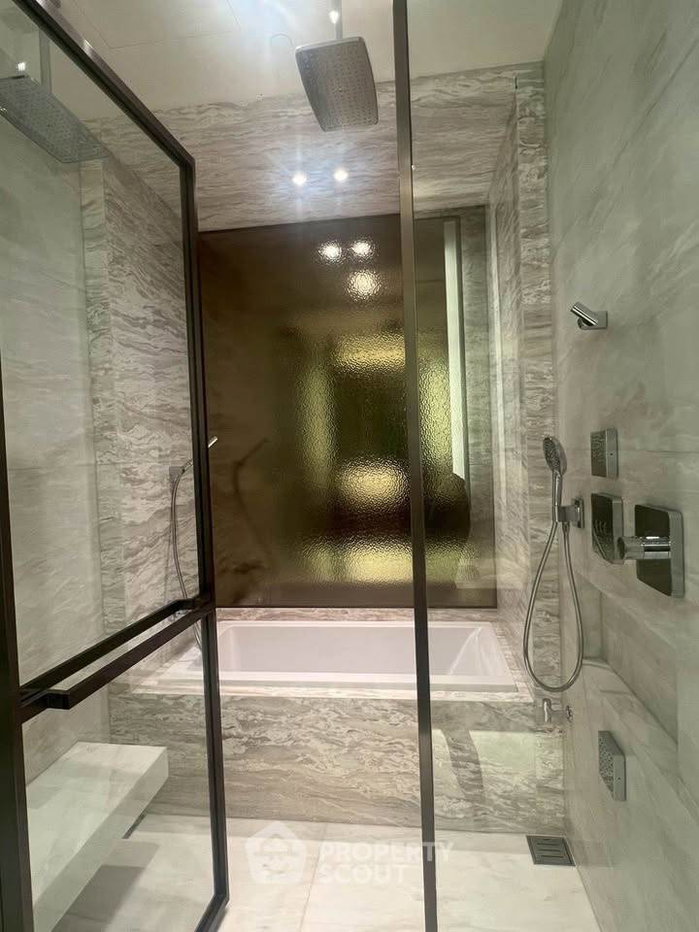 picture Pet-Friendly 1-BR At SCOPE Langsuan, 200m To BTS Chit Lom (ID 2797879) - 6/7