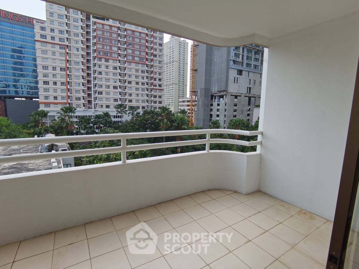 picture Pet-Friendly 3-BR 250 Sqm At Regent On The Park 1, BTS Phrom Phong (ID 514434) - 19/19