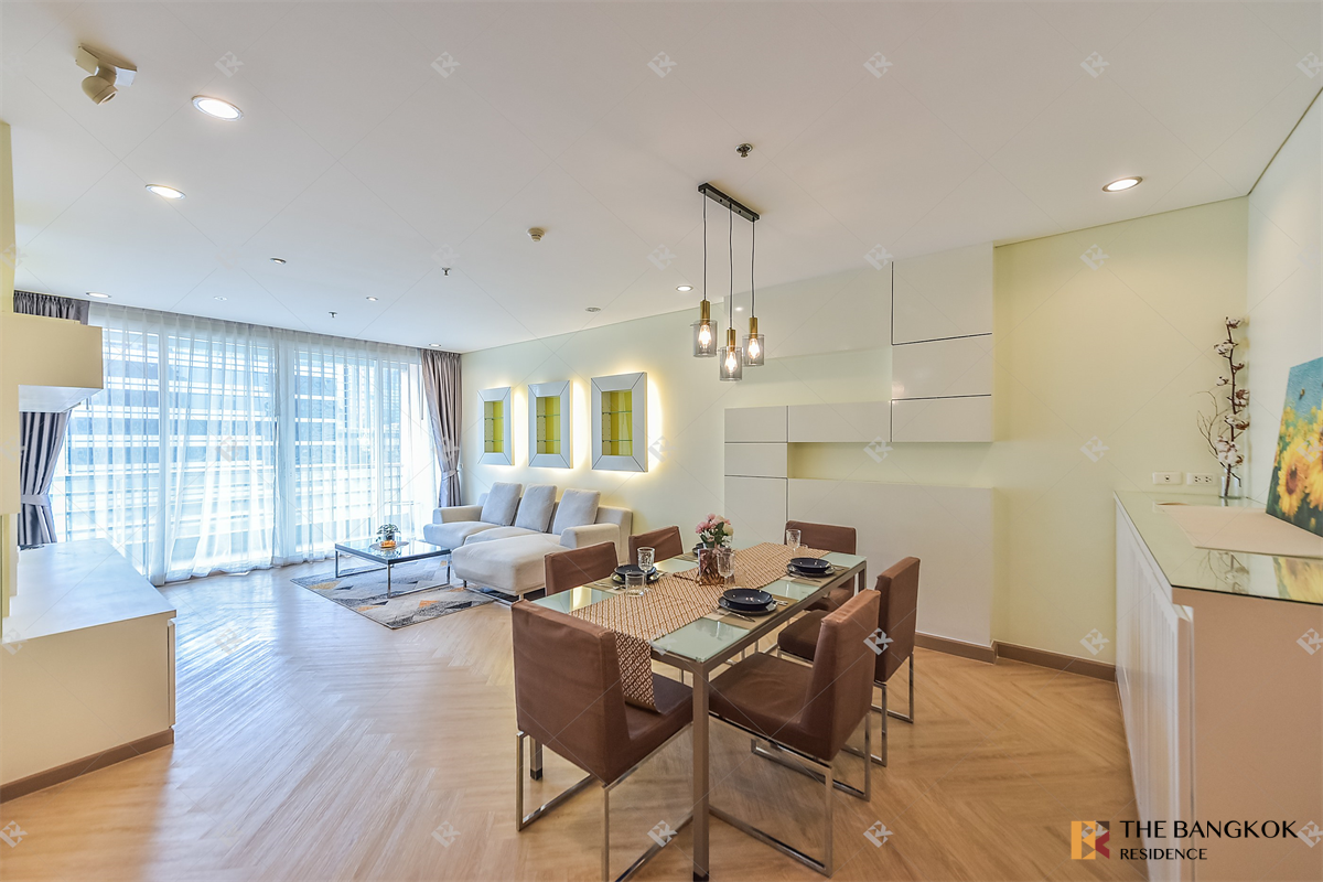picture Great price, prime location The Royal Saladaeng near BTS Sala Daeng - 2/10