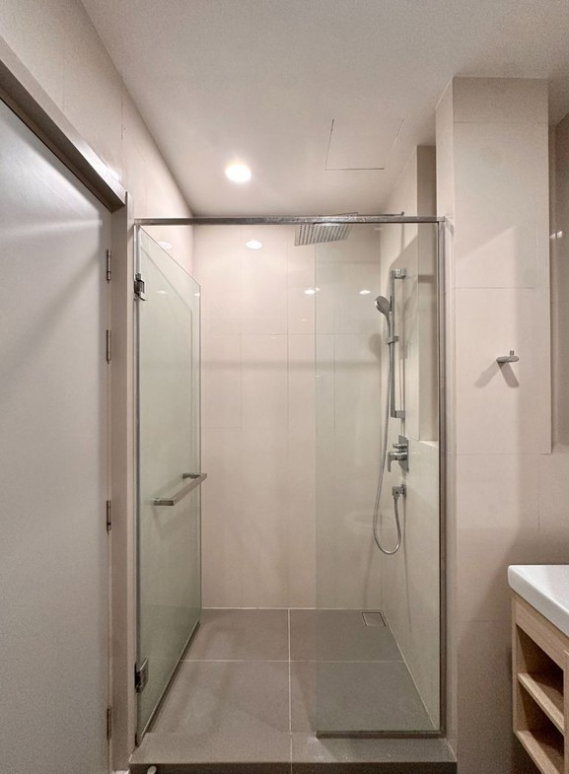 รูป 🏢 OKA Haus Sukhumvit 36 Condo for Rent  🛏️ 1 Bedroom | 🚿 1 Bathroom | 📐 35 sq.m. | 🏙️ 29th Floor - รูปที่ 4/16