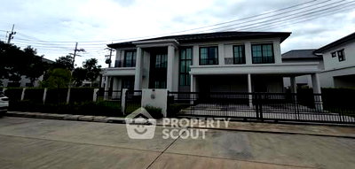 Condos for rent 700 Year Sports Arena Chiang Mai : Pet-Friendly 4-BR 450 Sqm At The Next 1 Ruamchok (ID 3156835)