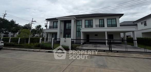 picture Pet-Friendly 4-BR 450 Sqm At The Next 1 Ruamchok (ID 3156835) - 1/25