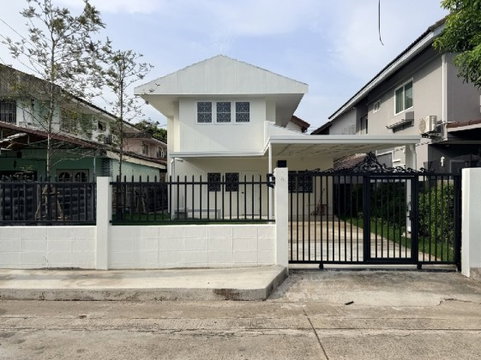 ให้เช่าบ้านเดี่ยว 2 ชั้น / ทำเล บางนา ตราด กม.5 / ซอยบางนา ตราด 39 / แอร์ 4 เครื่อง / ไม่มีเฟอร์นิเจอร์ / อยู่อาศัย หรือ Home Office จดบริษัทได้