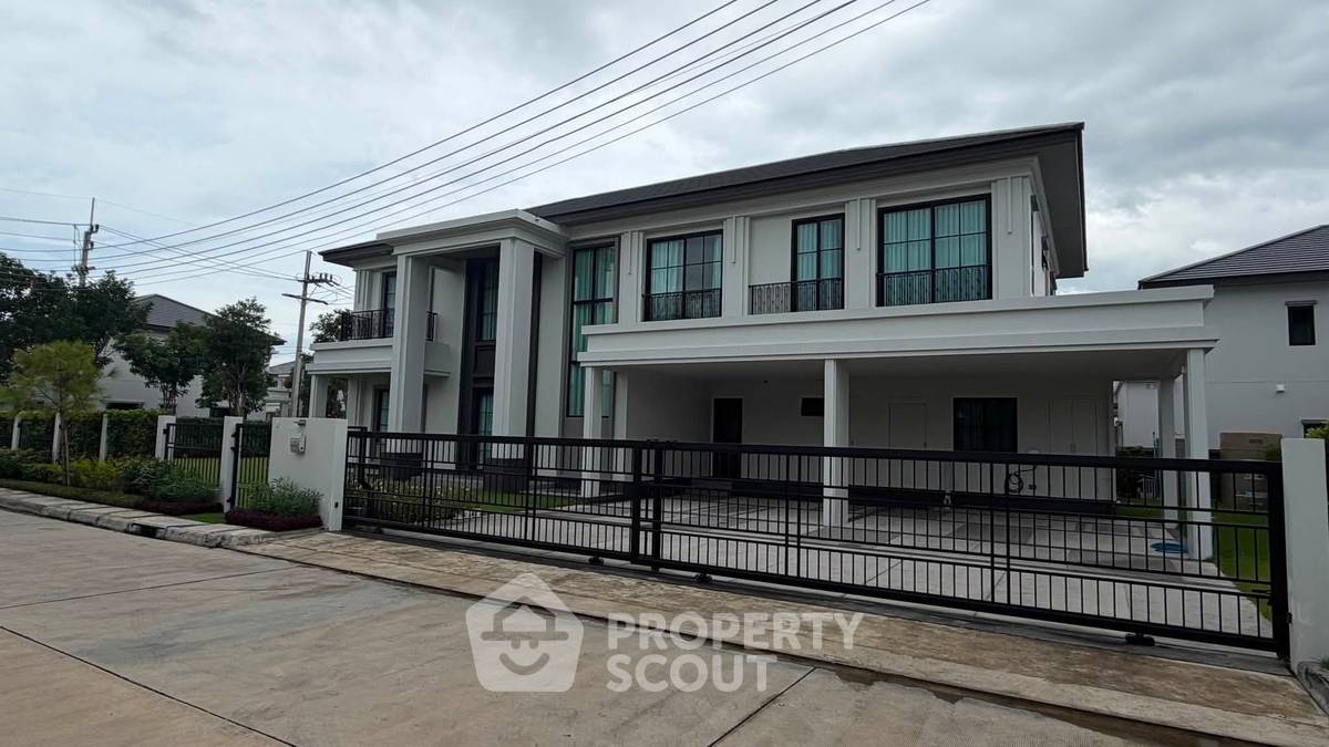 picture Pet-Friendly 4-BR 450 Sqm At The Next 1 Ruamchok (ID 3156835) - 11/25