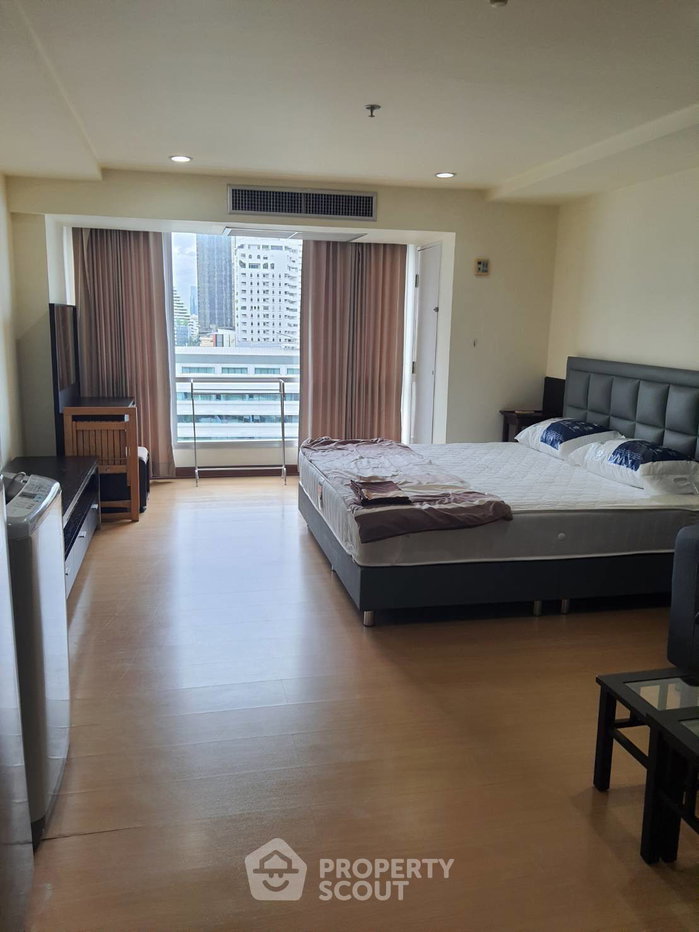 รูป ใกล้ BTS นานา 200 ม. | คอนโด 1 ห้องนอน The Trendy Condominium (ID 1572331) - รูปที่ 1/5