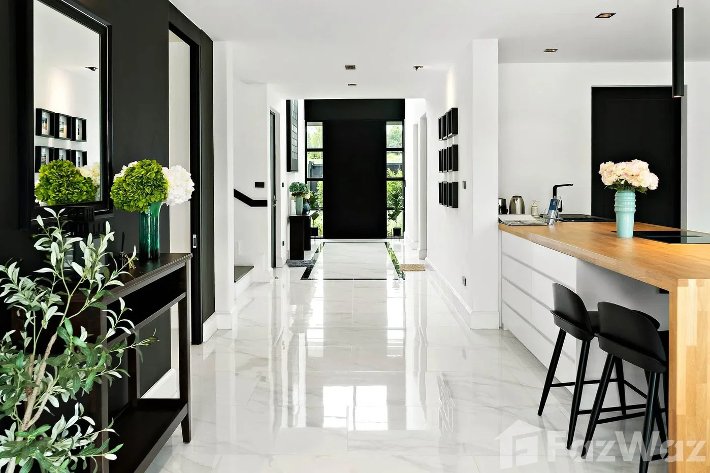 picture Highgrove Villas 6648698 - 28/29