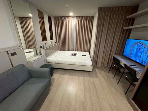 MN3699 Life Phahon Ladprao Full Furnitured and electrical