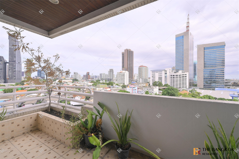 Looking for an owner for this special unit Ruamsuk Condominium