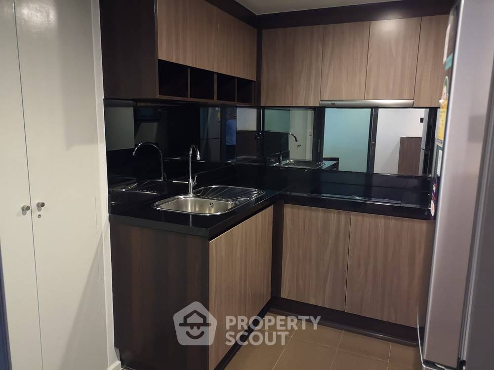 รูป ราคาดี ห้องนอน 1 ห้อง ที่ Focus Ploenchit ใกล้ BTS นานา (ID 386865) - รูปที่ 4/10