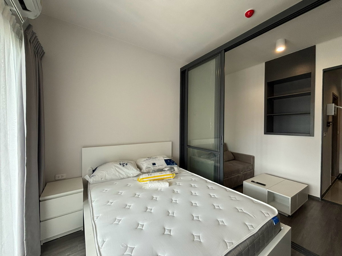 รูป For Rent: Ideo Sukhumvit-Rama 4 Fully Furnished unit with nice view near BTS Phrakhanong - รูปที่ 2/14