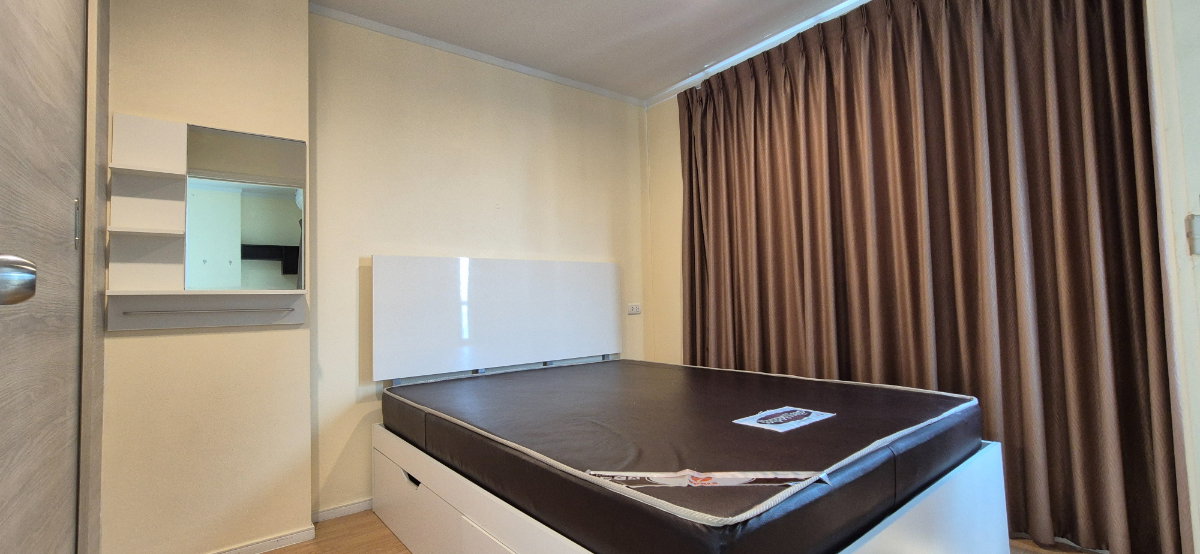 picture Fully furnished room for rent , near ARL and MRT Huamak station - 9/14