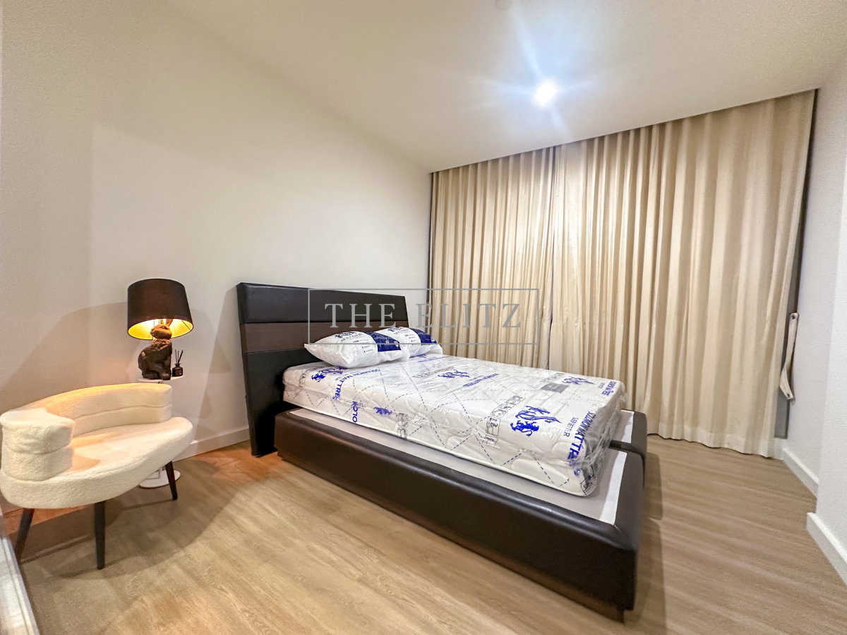 picture ✨An Unblemished Private Sanctuary Reserved for Your First-Hand Living ✨ - 10/18