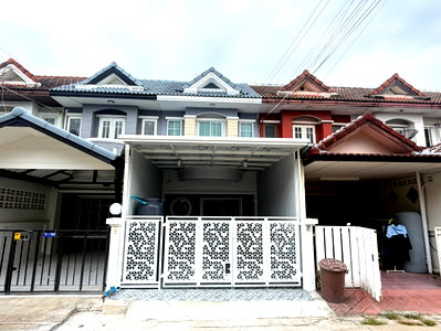 ทาวน์โฮม โรงเรียนนานาชาติร่วมฤดี วิทยาเขตอนุบาล : ทาวน์เฮ้าส์ รีโนเวทใหม่ สด สวย ทำเลดีเยี่ยม ราคาถูกๆ หมู่บ้านเมืองประชา หทัยราษฎร์37 ซอย50 แขวงสามวาตะวันตก เขตคลองสามวา เฟอร์นิเจอร์สวยพร้อมอยู่