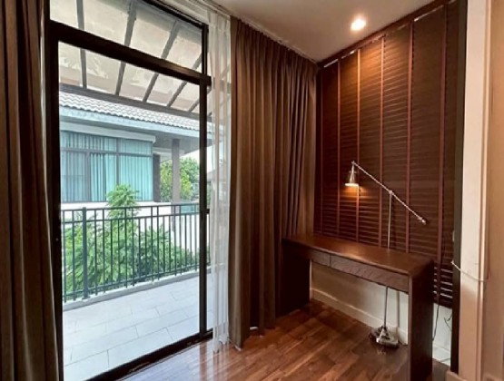 รูป ให้เช่าบ้านเดี่ยว 2 ชั้น หมู่บ้าน มัณฑนา อ่อนนุช-วงแหวน 3 เฟอร์นิเจอร์ครบ Fully Furnished แอร์ 4 เครื่อง / อยู่อาศัยเท่านั้น ไม่สัตว์เลี้ยง - รูปที่ 12/13