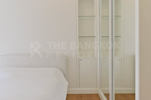 Room available, great price Q Langsuan near BTS Ratchadamri