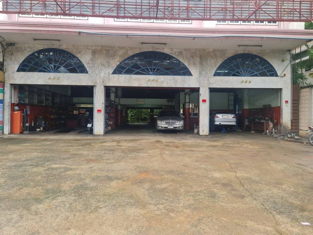 picture Shophouse for Rent Srinakarin Road - 1/9