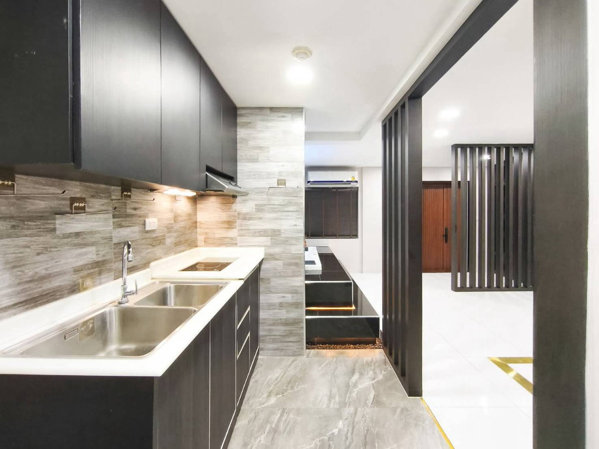 picture ⭐✨ RH-115 The Kris 3 Ratchada 17 Condo for Sale (Only 500 meters from MRT Sutthisan) ✨⭐ - 11/18
