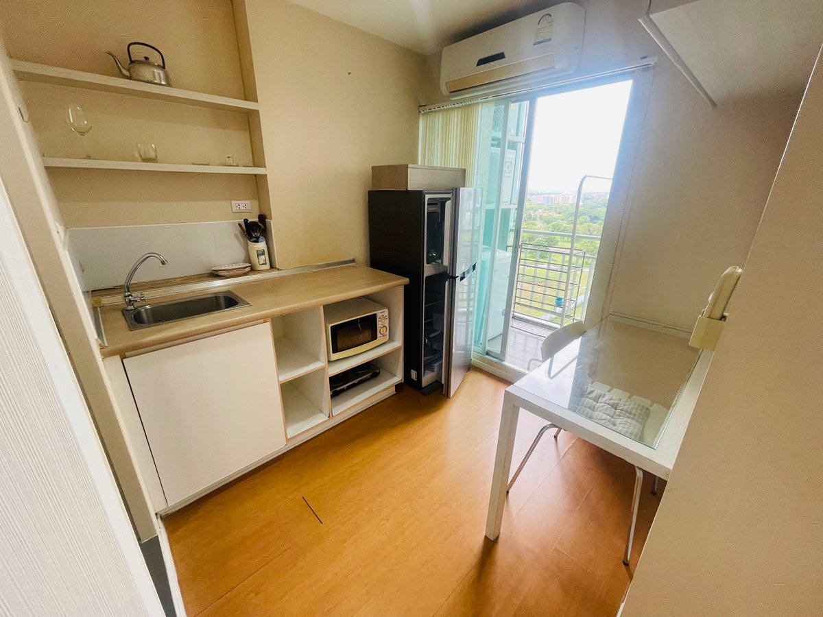 picture Lumpini Seaview Jomtien condo for yearly rent  - 4/16