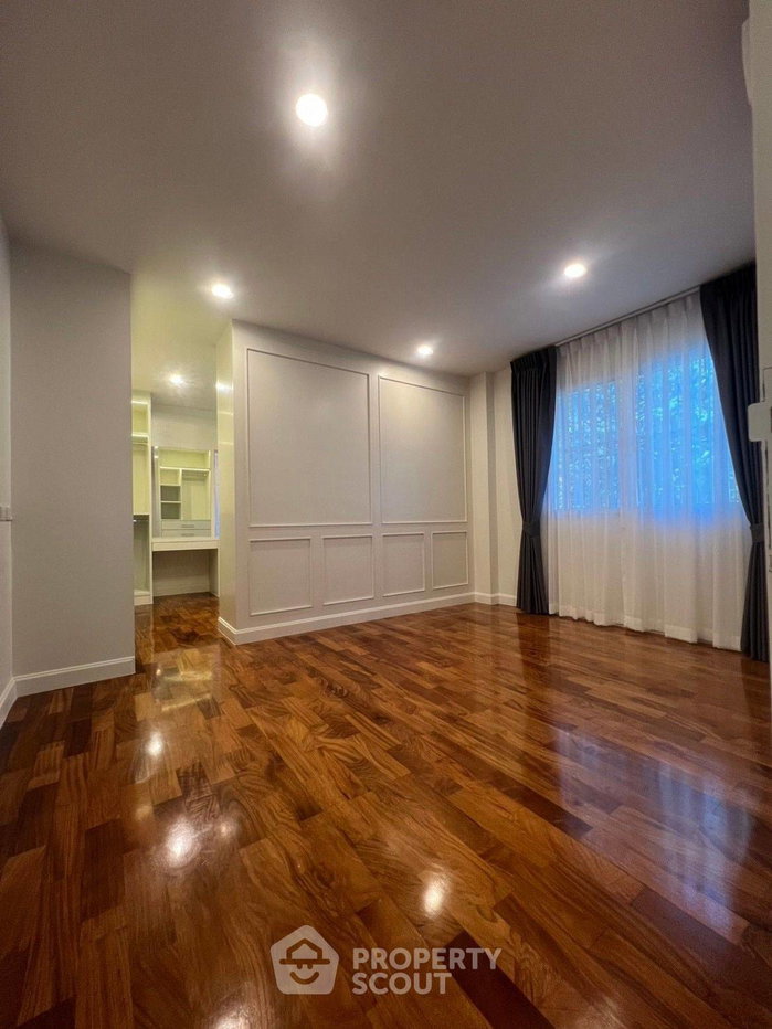 picture Pet-Friendly 7-BR House With 1,000 Sqm In Bang Kaeo (ID 2107543) - 12/49