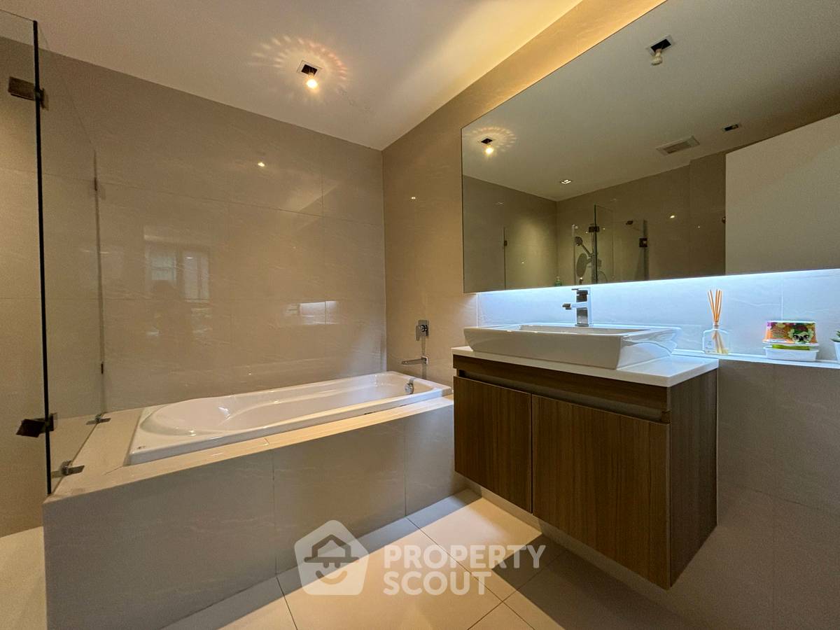 picture 2-BR Condo For Rent At Vtara 36 Near BTS Thong Lor (ID 1842664) - 16/16