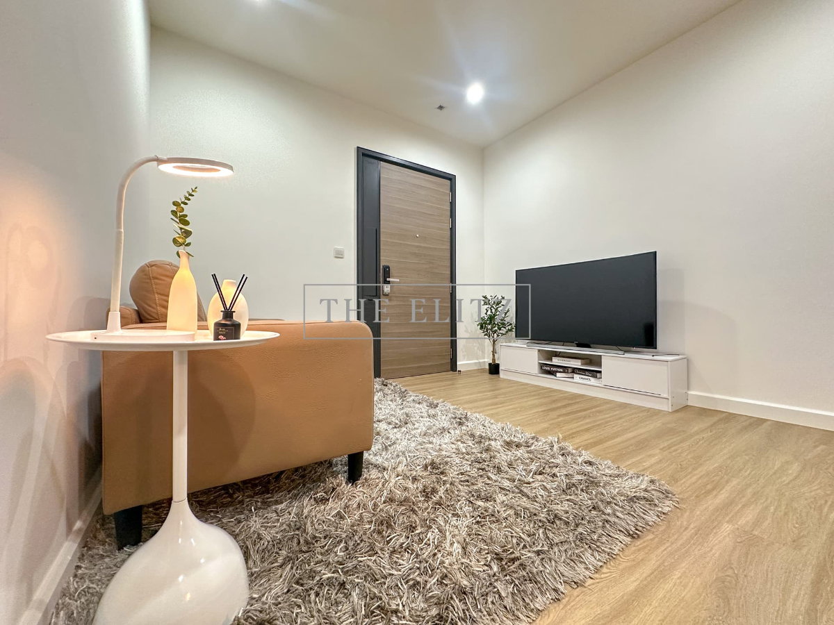 picture ✨An Unblemished Private Sanctuary Reserved for Your First-Hand Living ✨ - 3/18