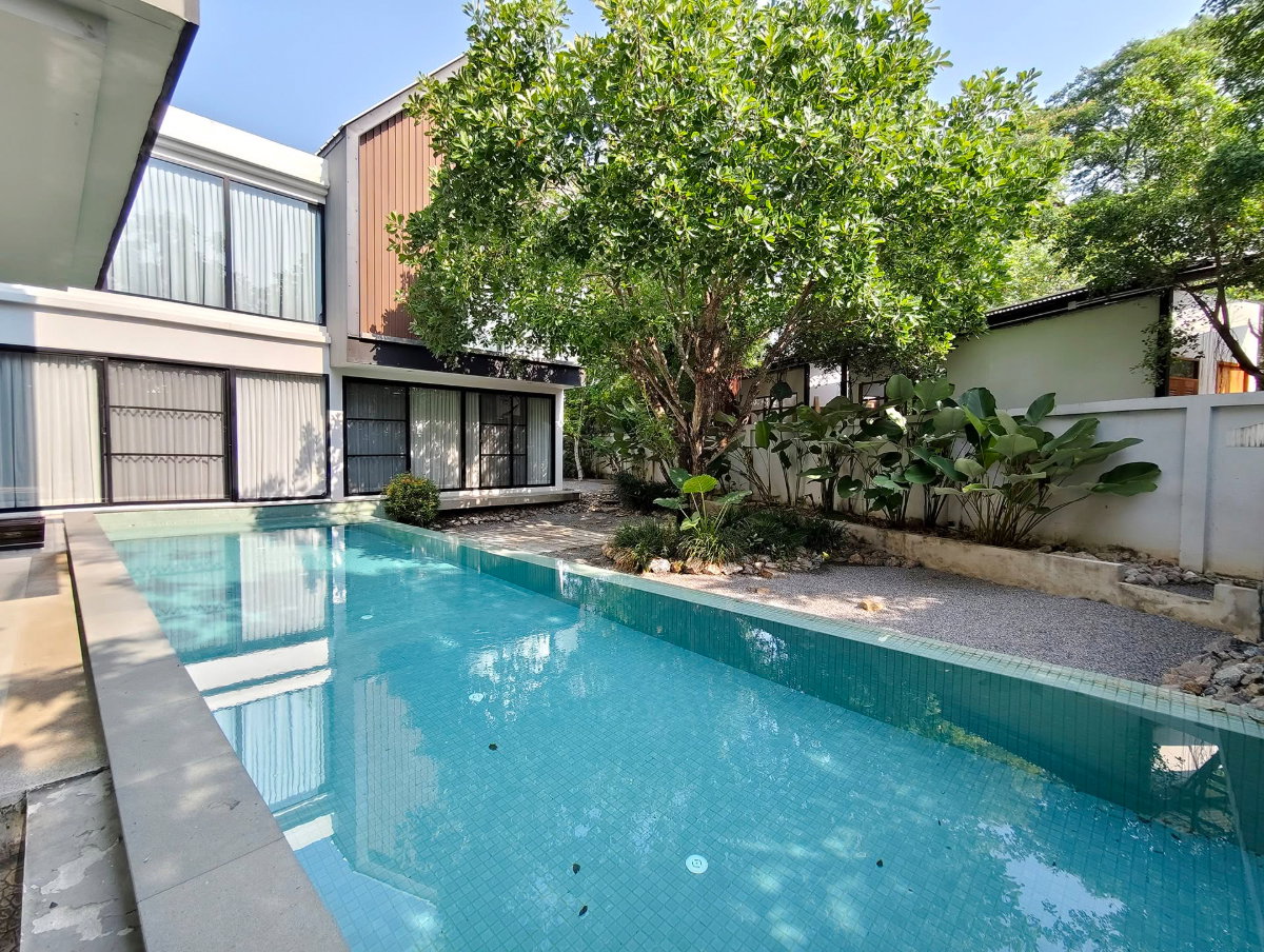 picture POOL VILLA, BAAN WANG TARN 2, Elegant 2-Storey Modern Contemporary Pool Villa. - 1/56