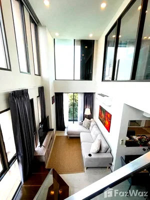 Condos for rent : Duplex 2-Bedroom Condo for Rent 6648130