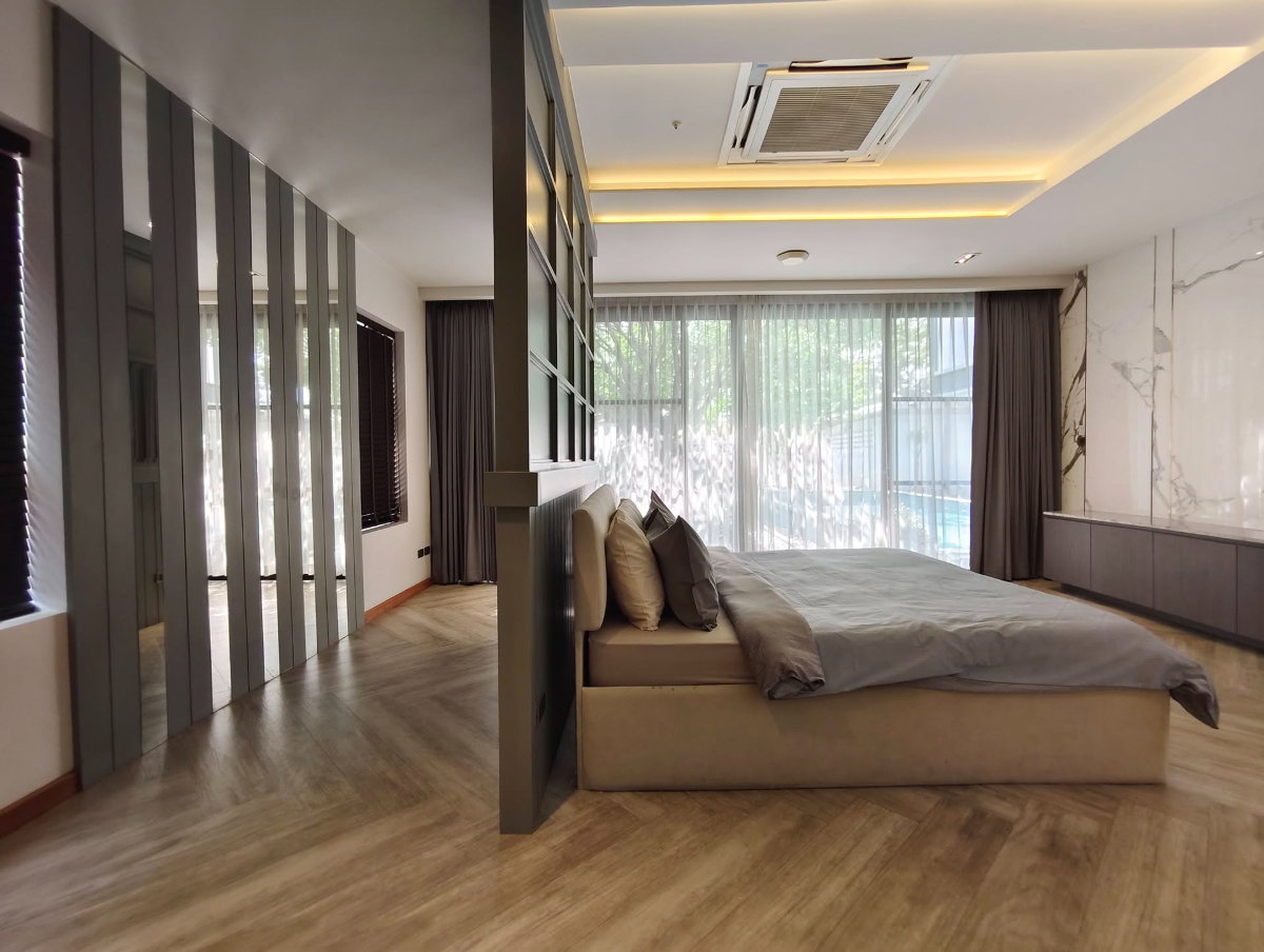 picture POOL VILLA, BAAN WANG TARN 2, Elegant 2-Storey Modern Contemporary Pool Villa. - 38/56