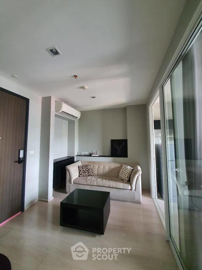 รูป คอนโด 1 ห้องนอน ที่ ริธึ่ม สุขุมวิท 44/1 ห่าง BTS พระโขนง 70 ม (ID 596353) - รูปที่ 3/9