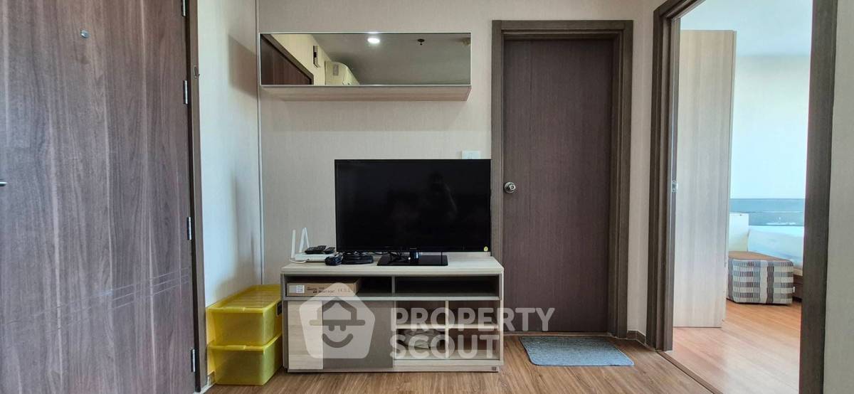 picture 20th-Floor 1-BR At The Base Sukhumvit 77 Near BTS On Nut (ID 2363902) - 2/8