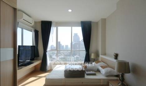 picture Great Value 1-BR At Life @ Sukhumvit 65, 300m To BTS Phra Khanong (ID 302981) - 1/12