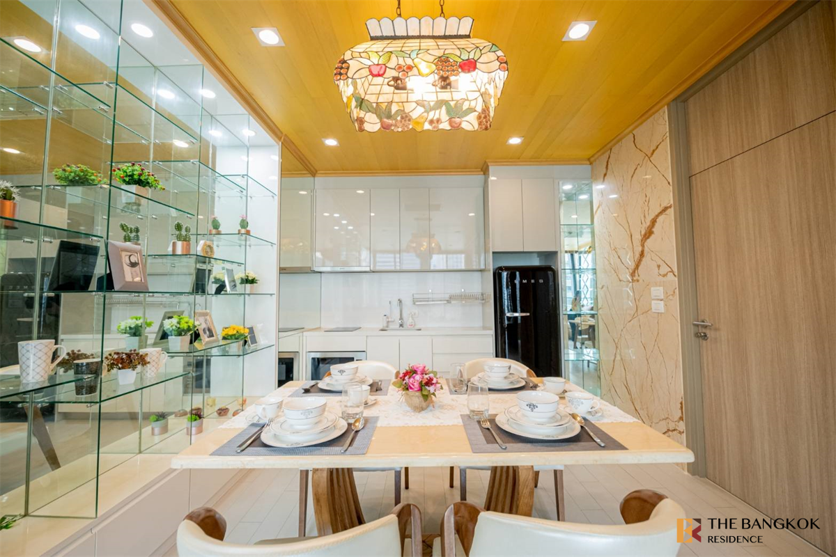 picture Noble Ploenchit near BTS Phloen Chit - 5/10