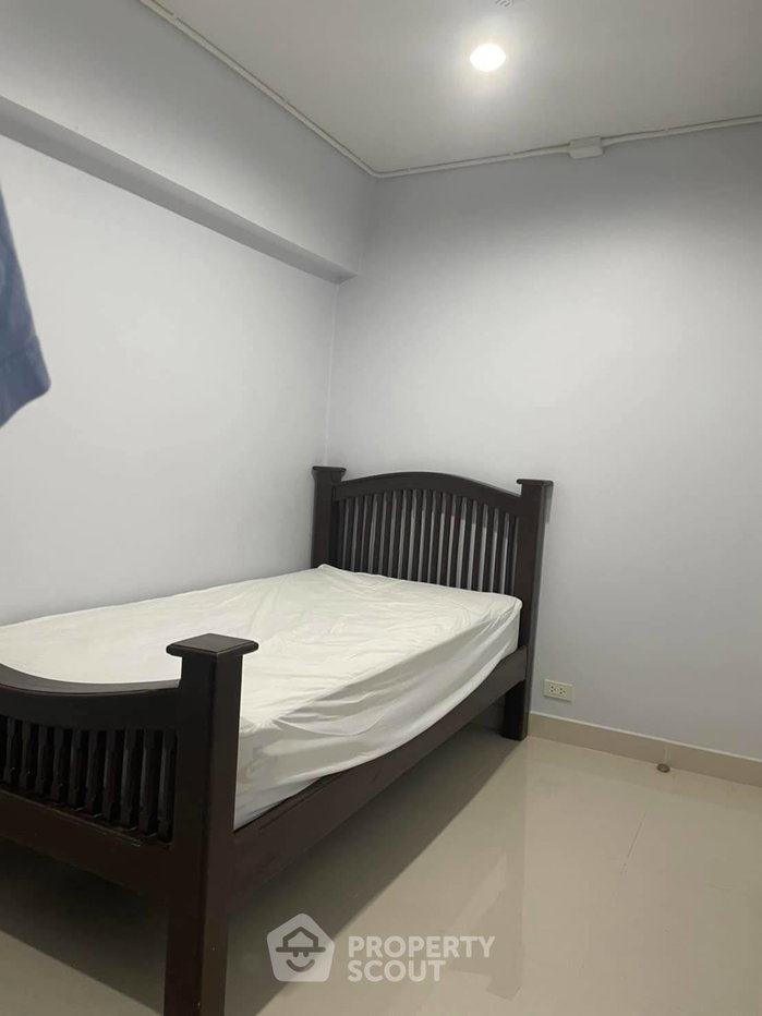 picture 2-BR Thonglor Tower Condominium In BTS Thong Lor Area (ID 720842) - 3/8