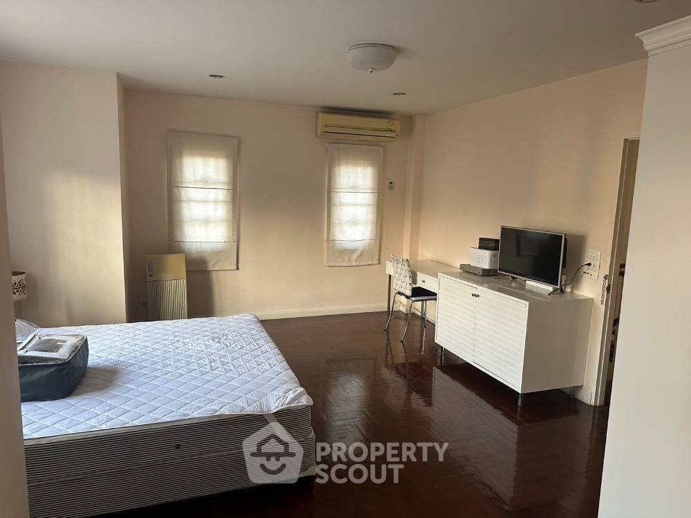 picture 200 Sqm 3-BR House At Perfect Place Ramkhamhaeng 164 (ID 1518428) - 7/11