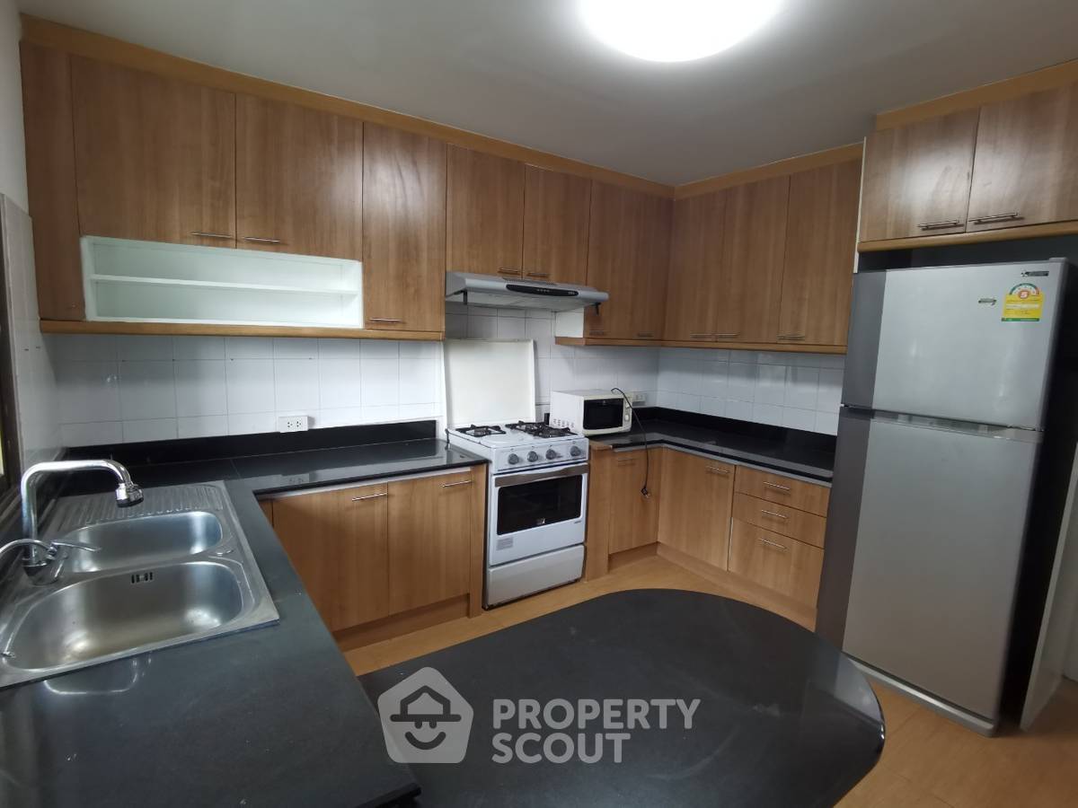 picture Pet-Friendly 3-BR 250 Sqm At Regent On The Park 1, BTS Phrom Phong (ID 514434) - 8/19